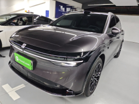 极氪7X 2025款 75kWh 后驱智驾版