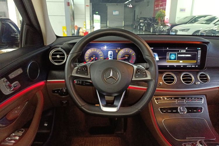 奔驰E级 2018款 E 300 L 运动时尚型局部细节13