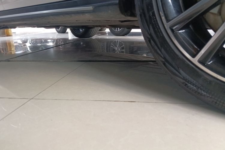 奔驰GLC轿跑 AMG 2017款 AMG GLC 43 4MATIC 轿跑SUV局部细节9001