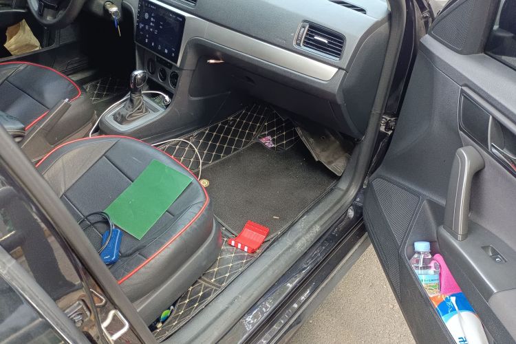 大众 朗逸 2015款 1.6L 自动风尚版局部细节9005