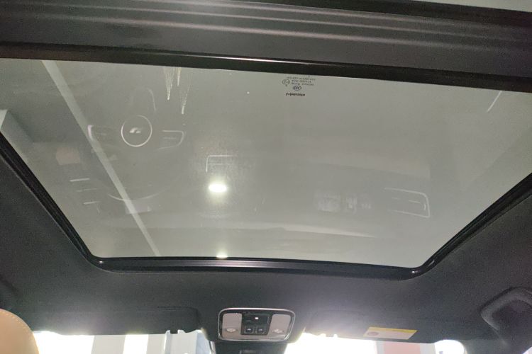 理想汽车 理想ONE 2021款 增程6座版局部细节22