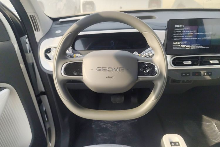 吉利银河 熊猫 2025款 210km 元气熊中控内饰13