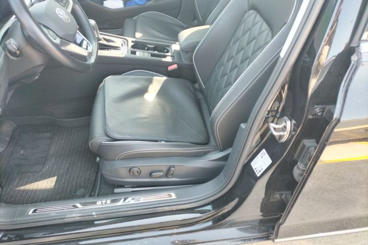 大众 迈腾GTE插电混动 2022款 GTE 豪华型中控内饰19