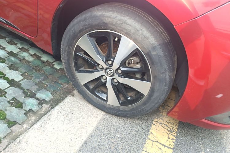 丰田 雷凌双擎E+ 2019款 1.8PH GS E-CVT精英天窗版车身外观6007