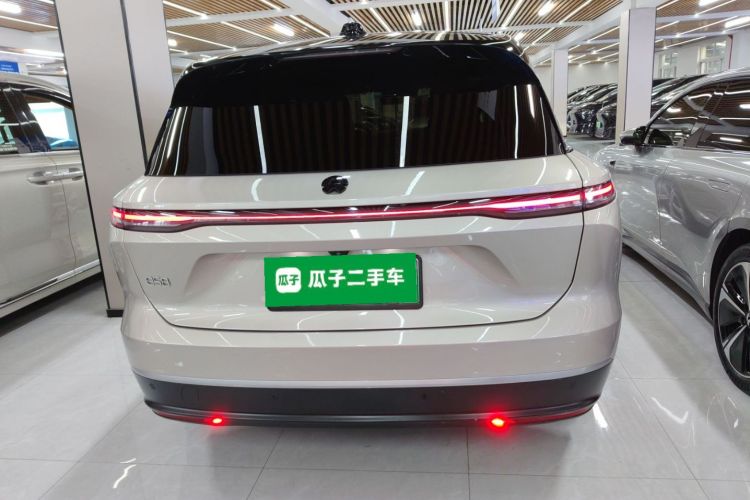 蔚来ES8 2024款 75kWh车身外观6