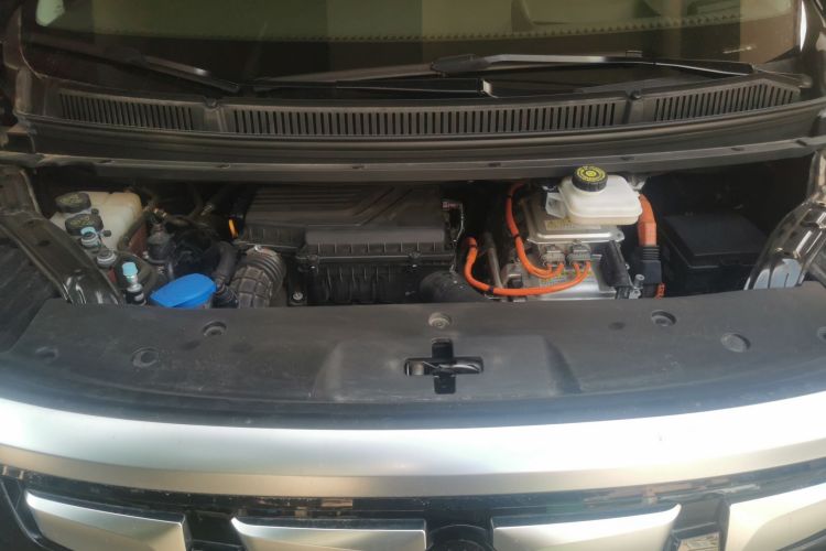 腾势D9 2022款 DM-i 970 四驱尊荣型局部细节24