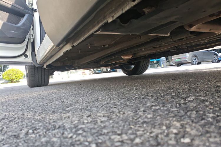 标致4008 2017款 350THP 精英版局部细节9002