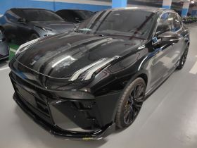 领克03 2025款 03+ 2.0TD 自动性能套装