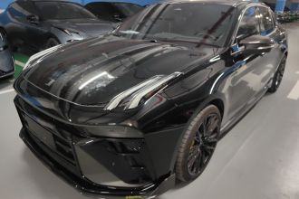 领克03 2025款 03+ 2.0TD 自动性能套装