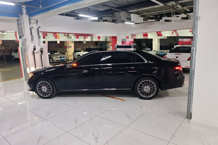 奔驰E级 2023款 E 260 L车身外观6003