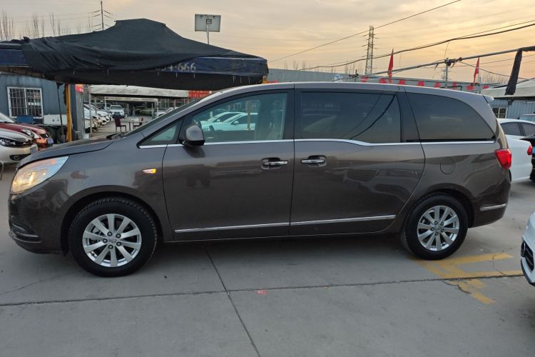 别克GL8 2017款 25S 豪华型 国V车身外观6003