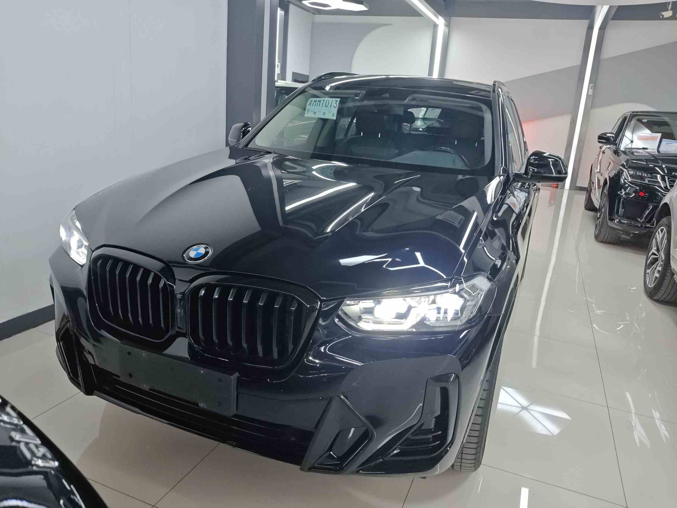 宝马X3 2023款 改款 xDrive30i 领先型 M曜夜套装(1)