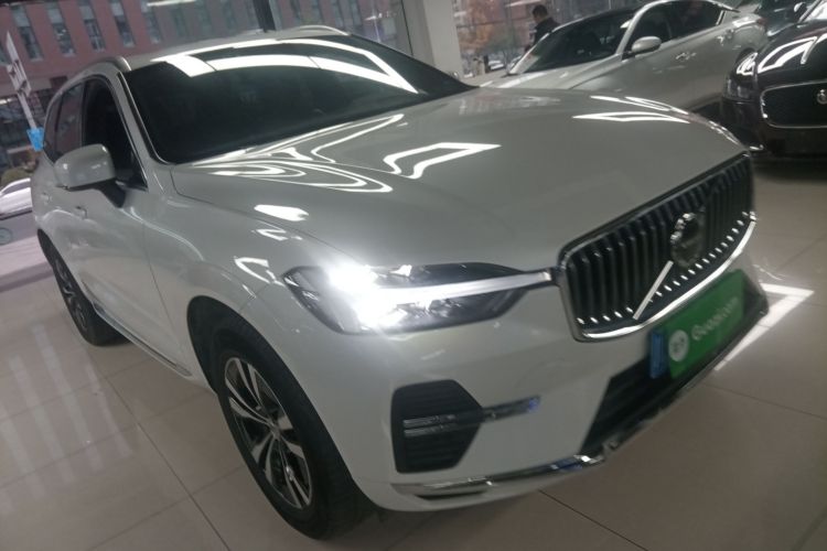 沃尔沃XC60 2024款 B5 四驱智逸豪华版车身外观6002