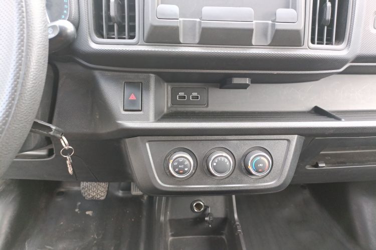 江汽集团 蓝猫 2023款 M1 中创新航 38.64kWh 精英版局部细节16