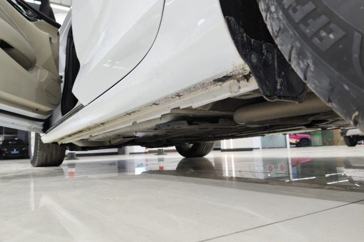 别克 君威 2020款 552T 精英型局部细节9002