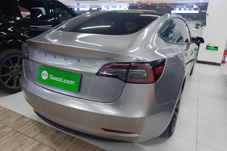 特斯拉 Model 3 2021款 标准续航后驱升级版车身外观7