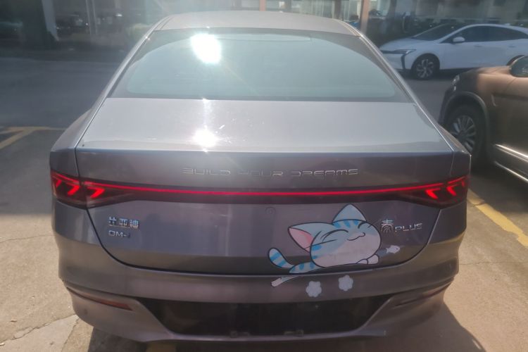 比亚迪 秦PLUS 2021款 DM-i 55KM 旗舰型车身外观6