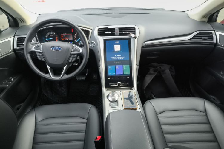 福特 蒙迪欧 2020款 EcoBoost 180 时尚型中控内饰7002