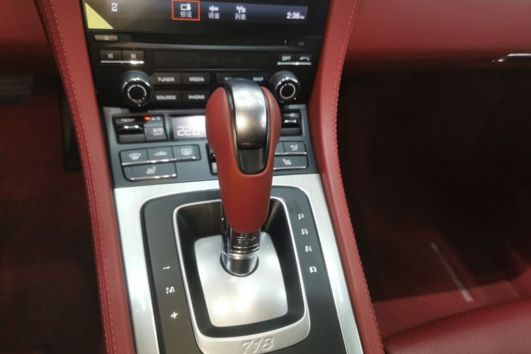 保时捷718 2020款 Boxster 2.0T中控内饰18