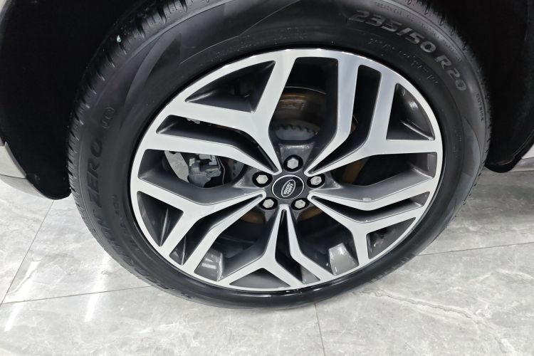 路虎 揽胜极光 2023款 极光L 249PS 豪华版车身外观6008