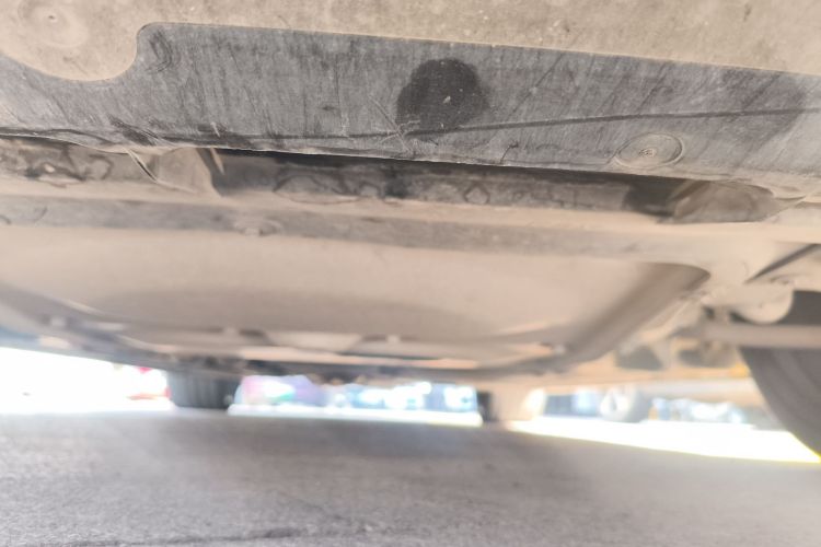 宝马M4 2018款 M4敞篷轿跑车车迷限量版局部细节9008