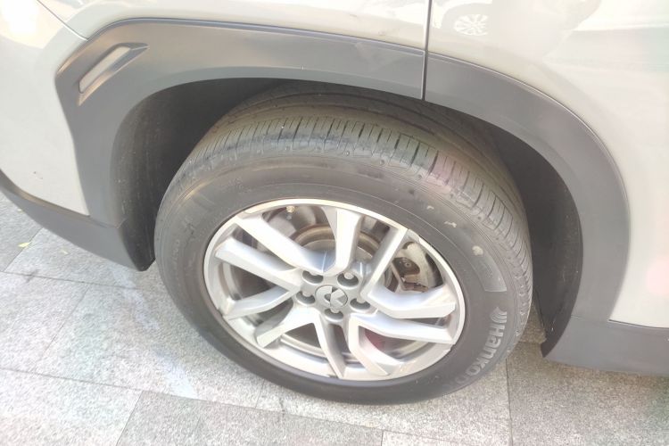 蔚来ES6 2020款 420KM 运动版车身外观6008