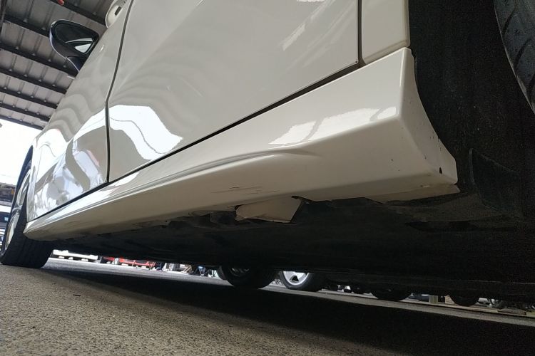 奔驰A级 2020款 改款 A 200 L 运动轿车动感型局部细节9002