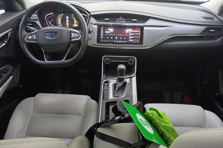 吉利汽车 缤瑞 2018款 14T CVT缤致版中控内饰12