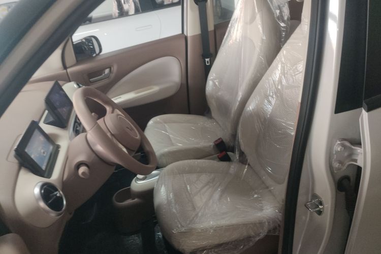 五菱汽车 宏光MINIEV 2025款 四门版 臻享+款中控内饰19