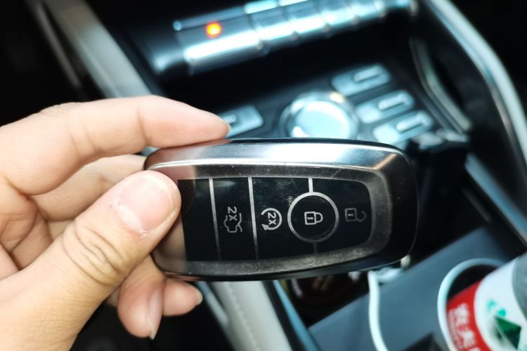 林肯 航海家 2023款 2.0T 四驱尊享版中控内饰11