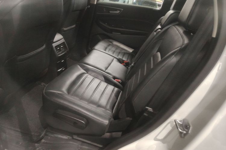 福特 锐界 2018款 改款 EcoBoost 245 两驱铂锐型 5座 国V中控内饰7004