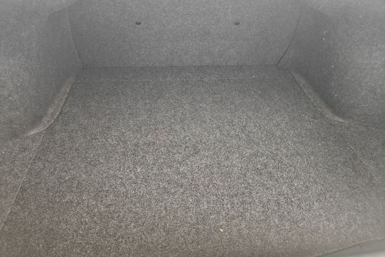 日产 轩逸 2023款 改款 1.6L CVT悦享版机舱底盘23