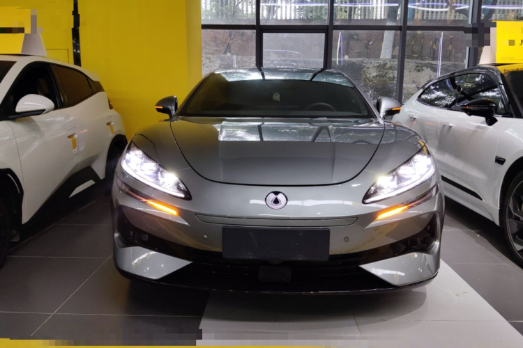 腾势Z9GT 2024款 1100四驱Pro版车身外观6001