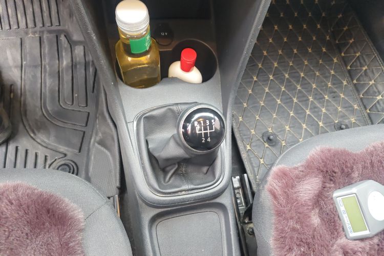 大众 Polo 2016款 1.4L 手动风尚型中控内饰18