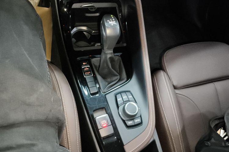 宝马X1 2019款 sDrive18Li 尊享型局部细节18