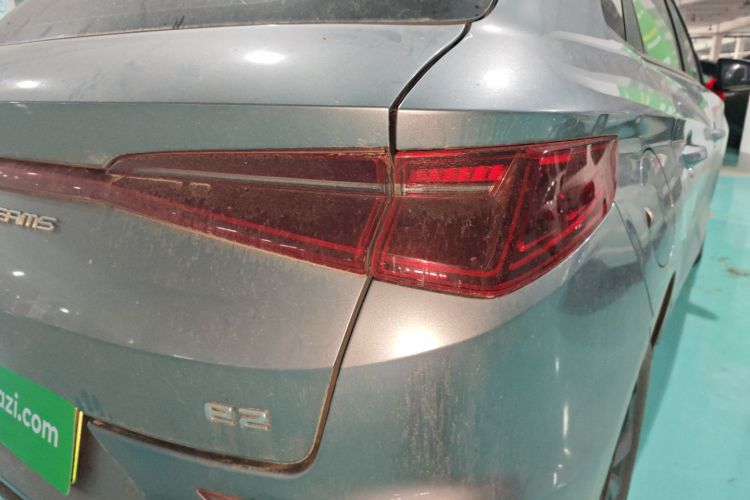 比亚迪e2 2021款 豪华型车身外观9