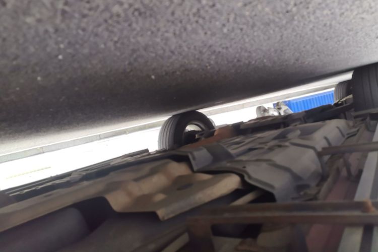 丰田 汉兰达 2017款 2.0T 四驱豪华版 7座局部细节9003