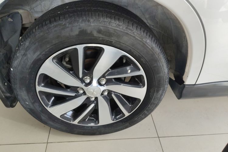 三菱 劲炫ASX 2018款 2.0L CVT两驱尊享版车身外观6008