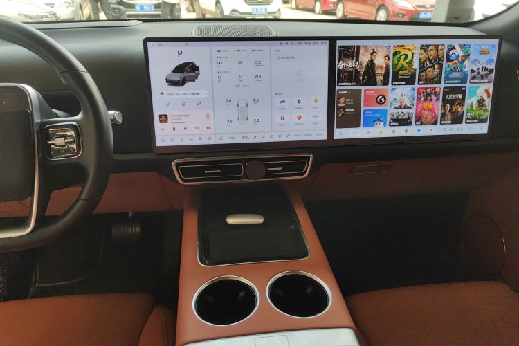 理想汽车 理想L9 2022款 Max中控内饰16
