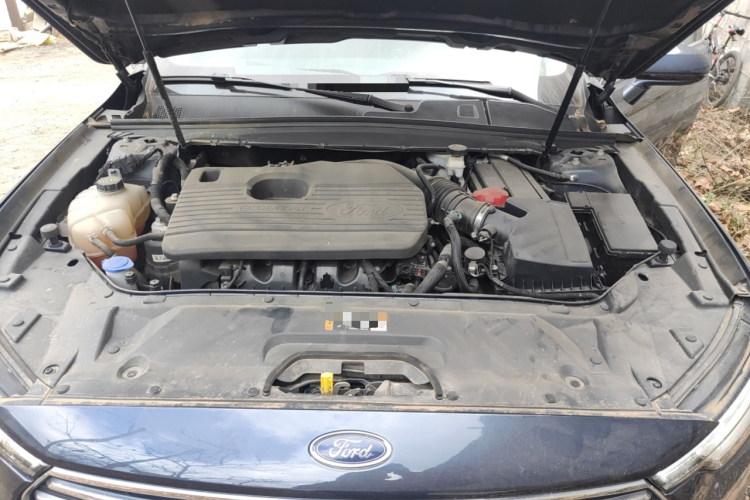 福特 金牛座 2019款 EcoBoost 245 悦享版局部细节24