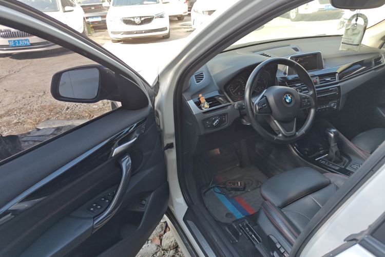 宝马X1 2016款 sDrive20Li 豪华型中控内饰20