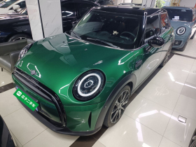 MINI 2023款 1.5T COOPER 艺术家 五门版