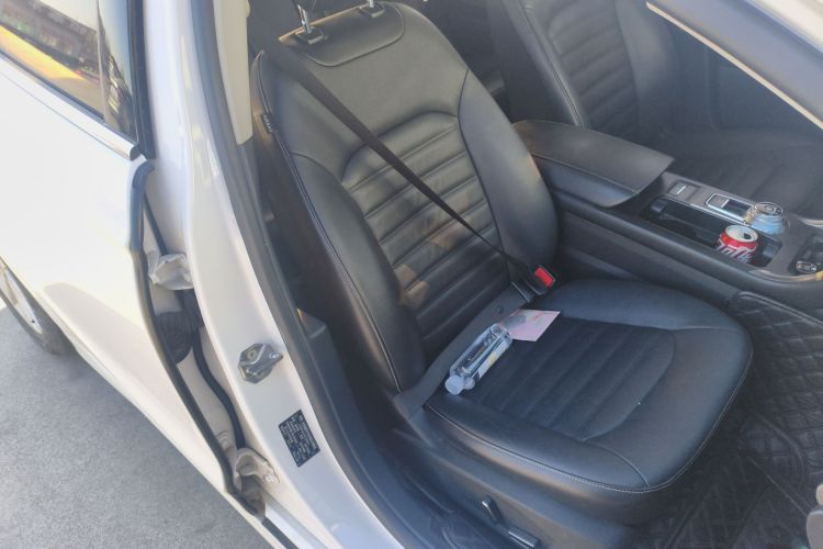 福特 蒙迪欧 2017款 改款 EcoBoost 180 时尚型局部细节41