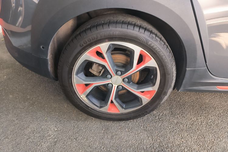 领克02 2018款 1.5T DCT两驱耀Pro版 国V车身外观6008