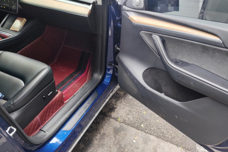 特斯拉 Model Y 2022款 后轮驱动版局部细节9005