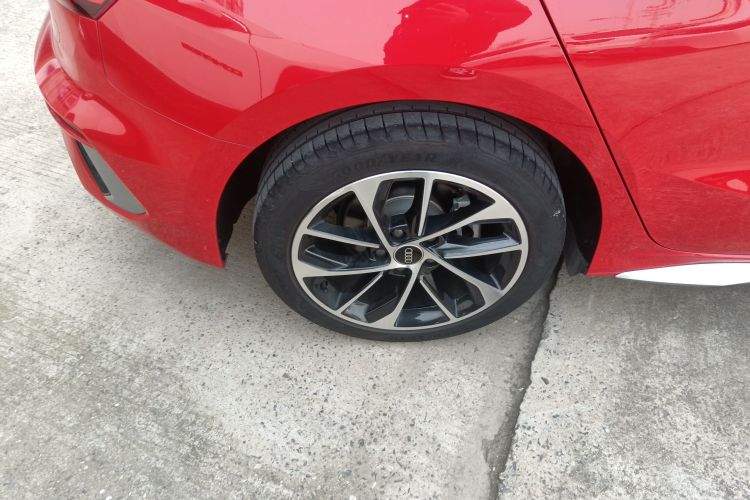 奥迪A3 2022款 Sportback 35 TFSI 进取运动型车身外观6008