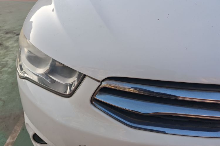 雪铁龙 爱丽舍 2014款 1.6L 手动时尚型车身外观8