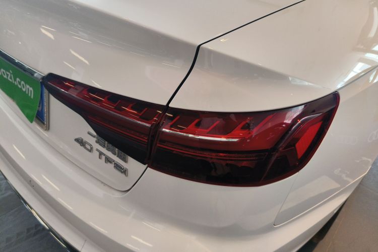 奥迪A4L 2022款 40 TFSI 豪华致雅型车身外观9