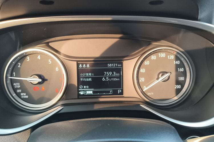 别克 昂科拉 2020款 20T CVT精英型中控内饰14