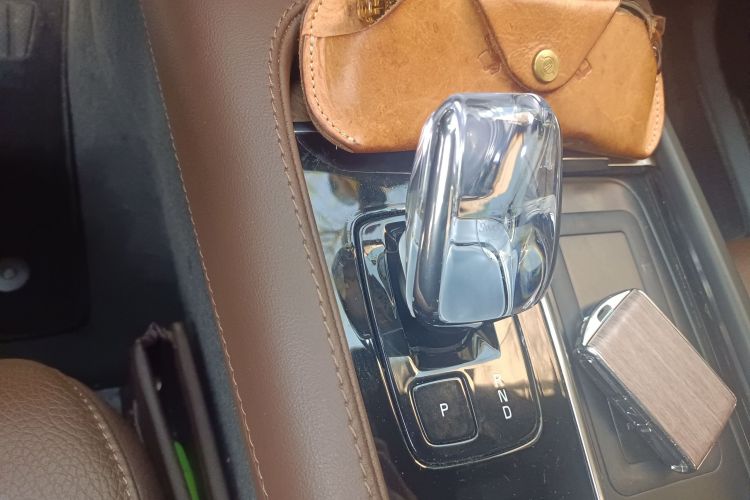 沃尔沃XC90 2023款 B6 智逸豪华版 7座中控内饰18